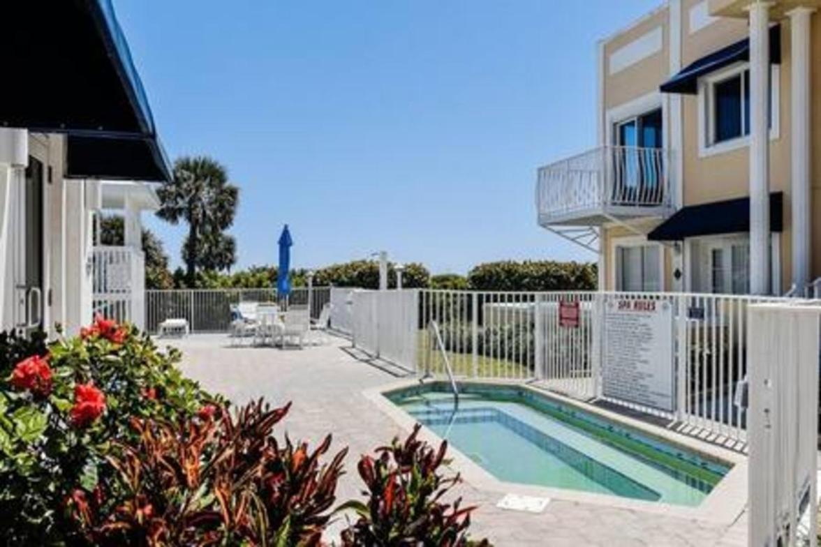 Patio Condo Poolside Cape Canaveral Exterior photo